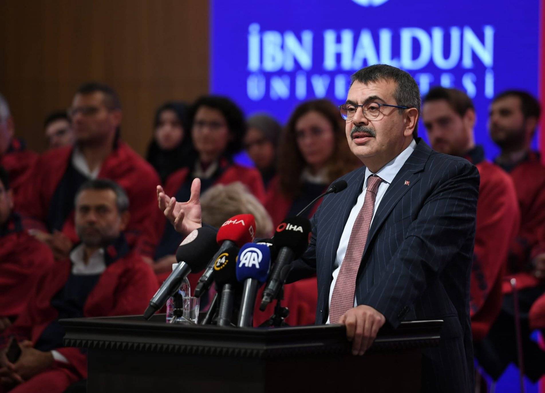 Bakan Tekin, “Durgun Su Kirli Olur”