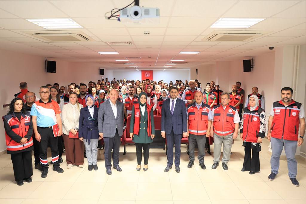 Aile ve Sosyal Hizmetler Bakanlığı Ekipleri, 11,1 Milyon Vatandaşa Ulaştı