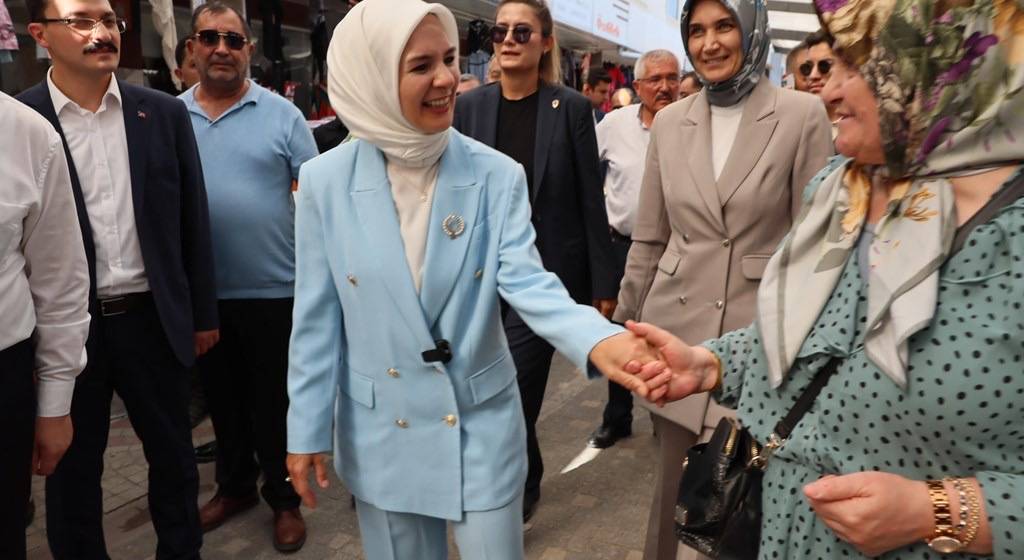 Bakan Göktaş, Alevi Vatandaşlarla Bir Araya Geldi