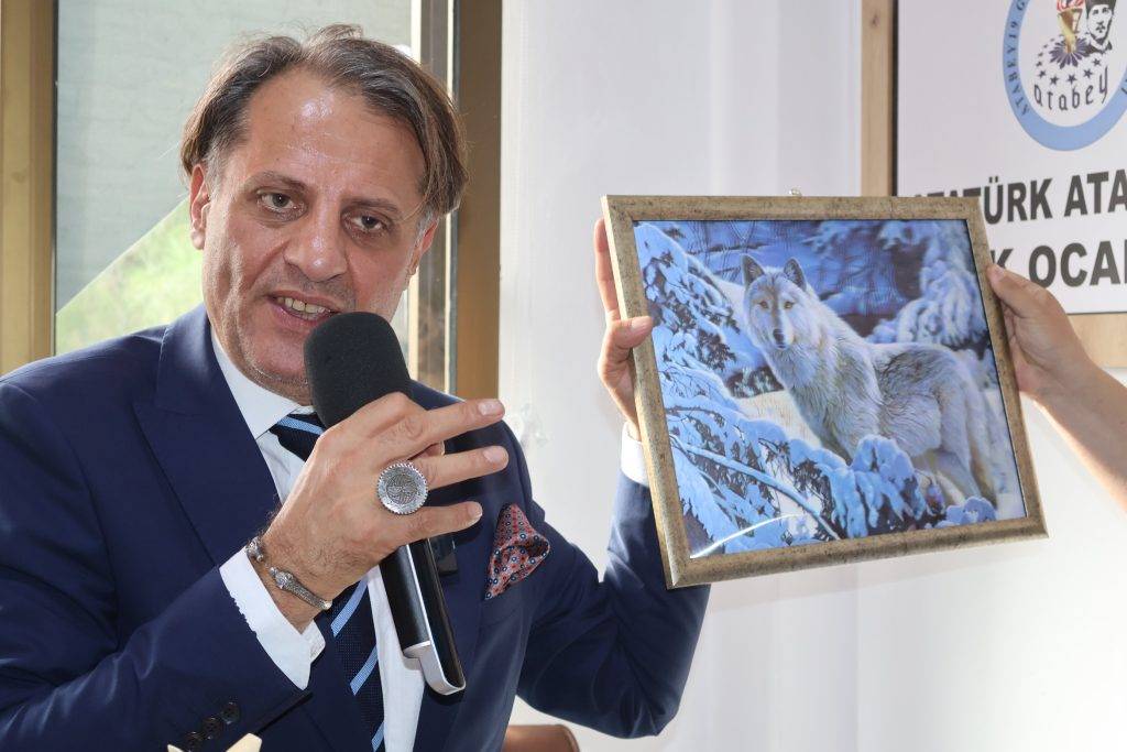 Atabey 19 Türk Ocakları Manisa İl Başkanlığı Coşkulu Bir Törenle Açıldı 